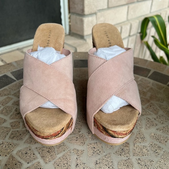 NIB Very Volatile Pink Suede Wedge Striped Cork Sandal 8 - Picture 1 of 7